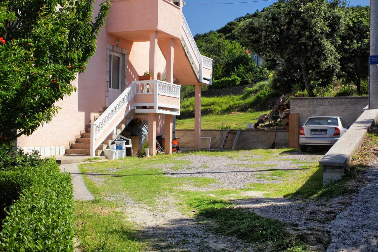 Apartments With A Parking Space Kampor, Rab - 5029 Esterno foto